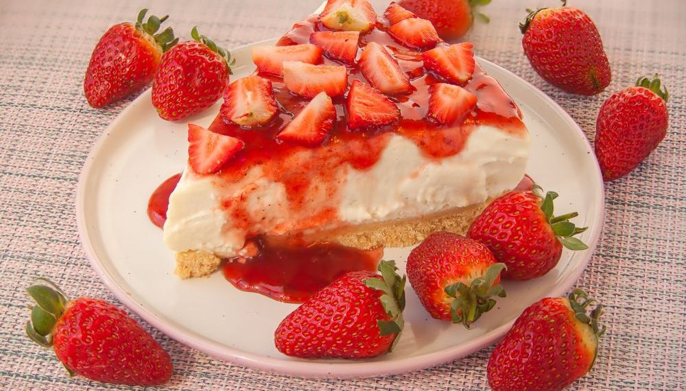 Dinkel-Erdbeer-Sahnetorte | aponet.de