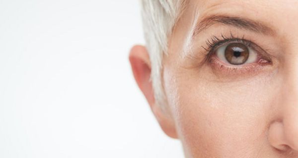Das Risiko für Alzheimer lässt sich mit einem Pupillentest herausfinden.