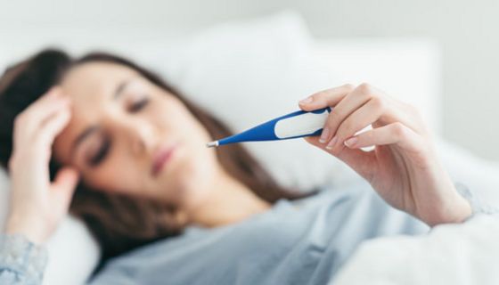 Fieber und Husten gehören zu den häufigsten Symptomen von Covid-19.