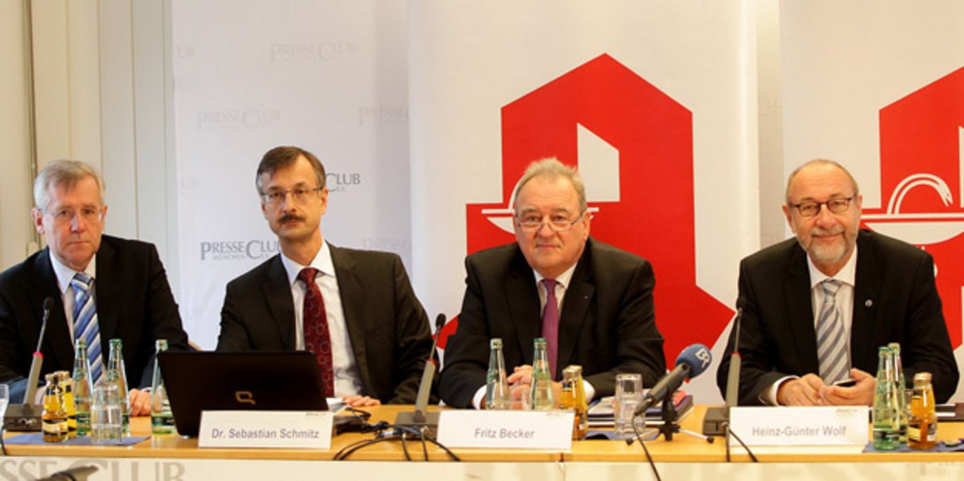 Podium bei der Pressekonferenz zum Auftakt des Deutschen Apothekertages 2012.