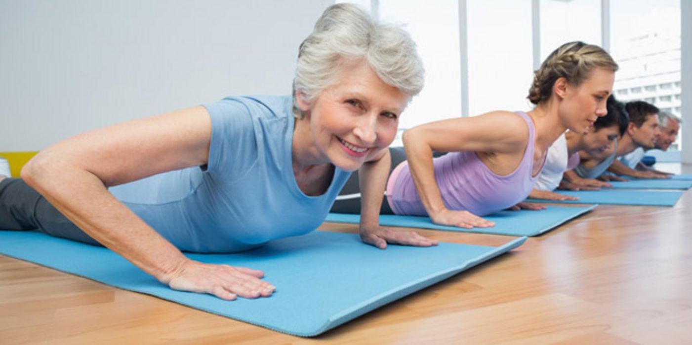Bei Osteoporose eignen sich einige Yoga-Übungen nicht.