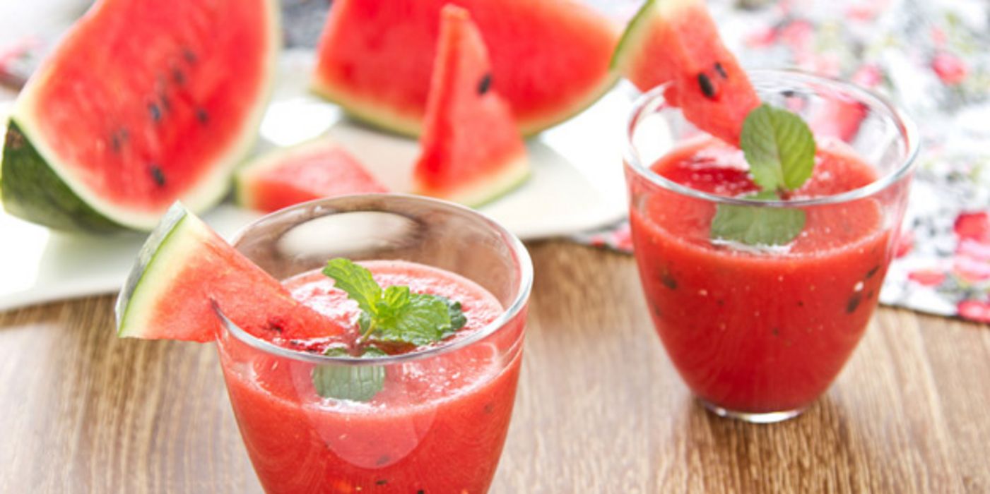 Wassermelonensaft schützt vor Muskelkater | aponet.de