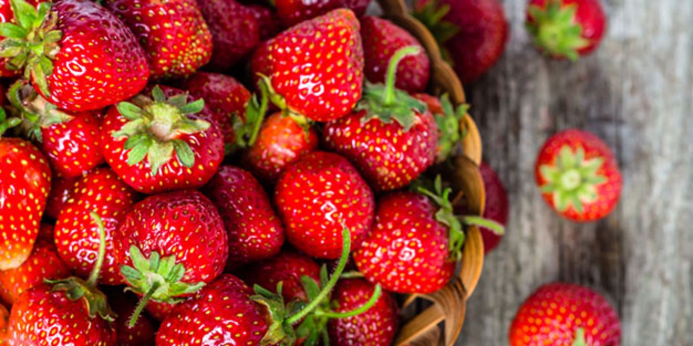 Erdbeeren könnten bei chronisch entzündlichen Darmerkrankungen helfen.