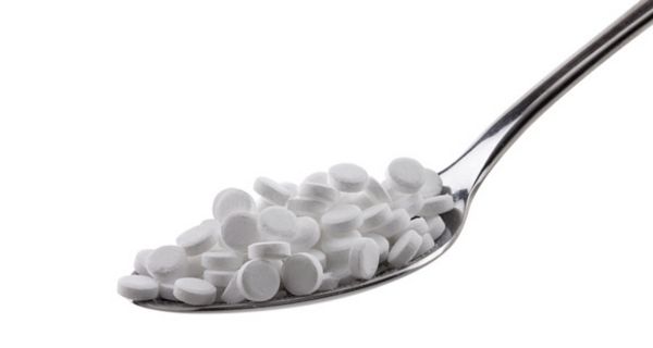 Löffel mit Süßstoff-Tabletten