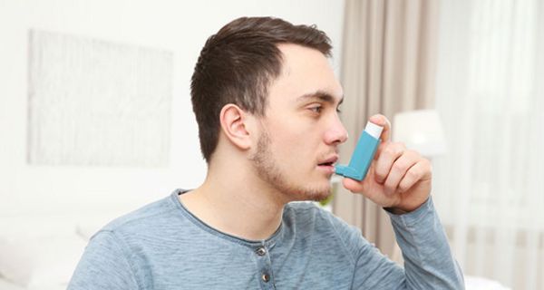 Das Applikationssystem spielt bei Asthmasprays eine große Rolle.