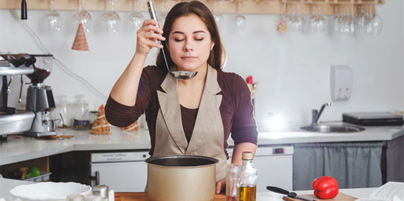 Den Alkoholgehalt einer Soße kann man über die Kochdauer und den Einsatz eines Deckels regeln.