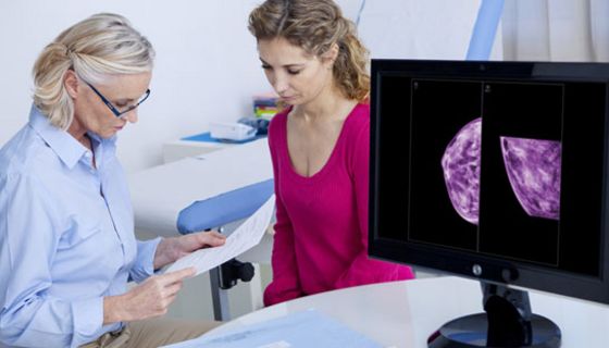 Ob bei Frauen mit Brustkrebs eine Chemotherapie nötig ist, könnte sich künftig leicht herausfinden lassen.