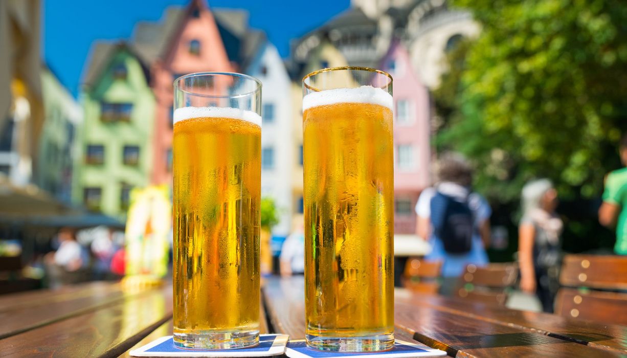 Zwei Gläser Kölsch.