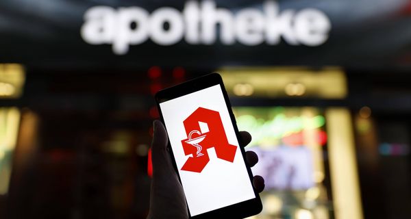Smartphone zeigt Apotheken-A