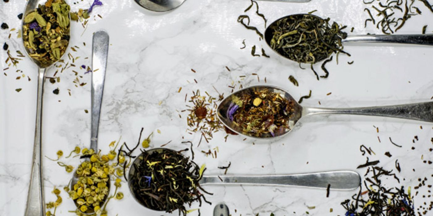 In grünem Tee steckt ein Stoff, der gegen resistente Bakterien zum Einsatz kommen könnte.