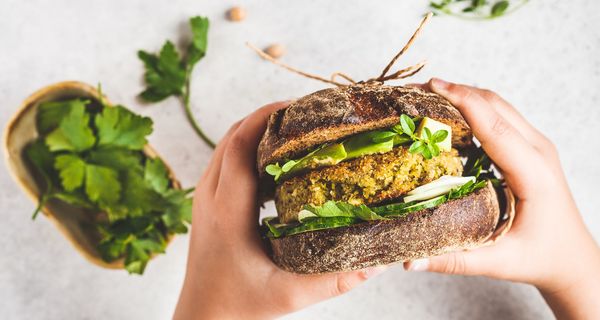 Burger mit vegetarischem Pattie.