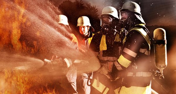 Feuerwehrleute sind besonders hohem Stress im Beruf ausgesetzt.