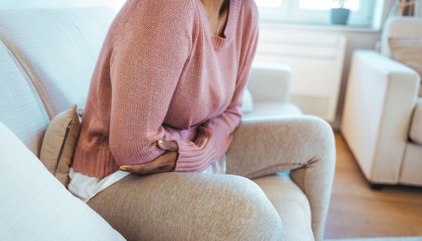 Darmkrebs bei Frauen: Diese Warnsignale werden oft übersehen