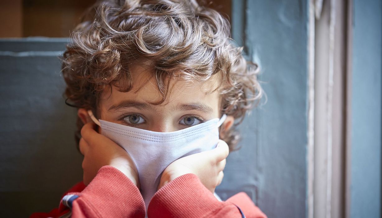 Was das Tragen einer Maske mit Kindern macht