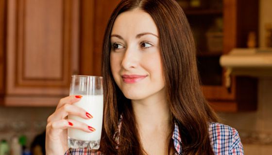 Menschen, die keine Kuhmilch vertragen, schwenken vielfach auf pflanzlichen Milchersatz um.
