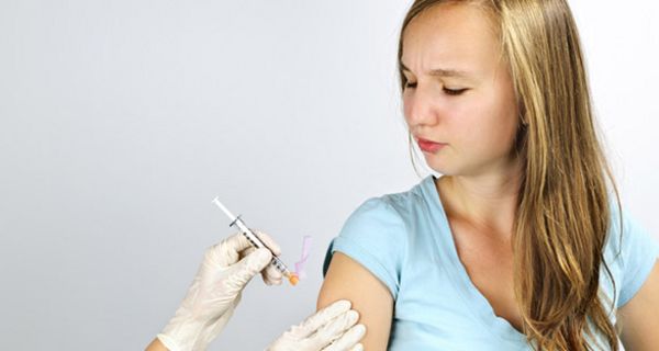 Die HPV-Impfung kann Gebärmutterhalskrebs erfolgreich verhindern.