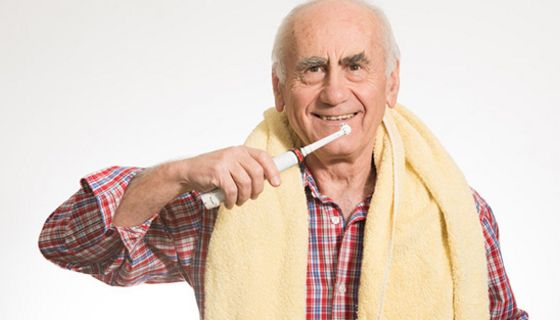 Zahnpflege ist für Diabetiker doppelt wichtig, wie eine neue Studie untermauert.