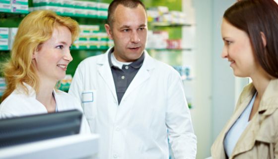 Apotheken beschäftigen mehr pharmazeutisches Personal für die Versorgung der Bevölkerung mit Arzneimitteln.