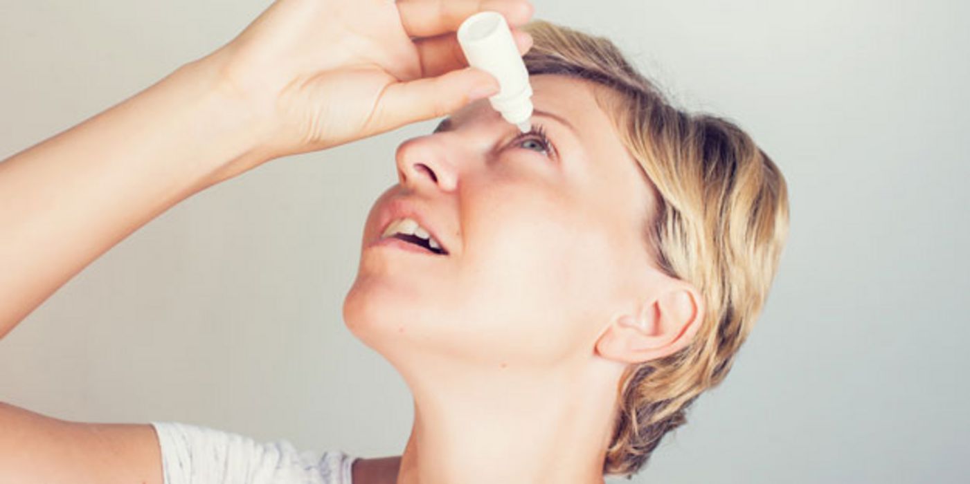 Trockenes Auge: Neue Art von Augentropfen könnte bisherige Medikamente bald ergänzen.