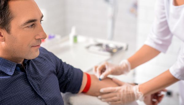 PSA-Test statt Tastuntersuchung: Neue Empfehlung zur Prostatakrebs-Früherkennung