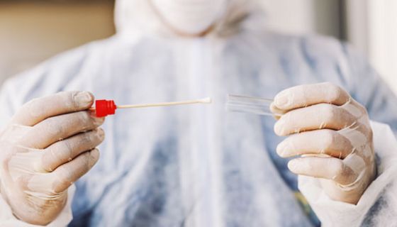 Deutschland beschließt eine Corona-Testpflicht für Reisende, die aus Risikoländern zurückkehren.