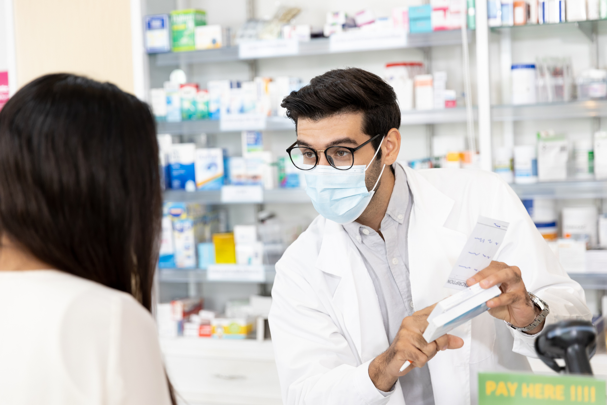  Wer Fragen rund um Krankheiten und Medikamente hat, kann sich damit vertrauensvoll an seinen Apotheker wenden. 